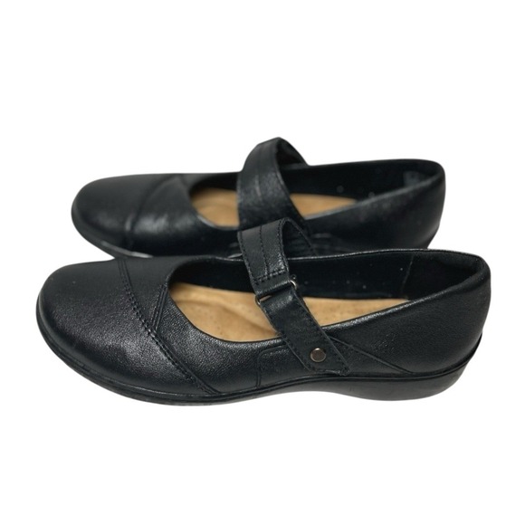 Clarks Shoes - Clarks Cora Gema Mary Jane Black Leather Flats Size 11 Dark Academia Comfort